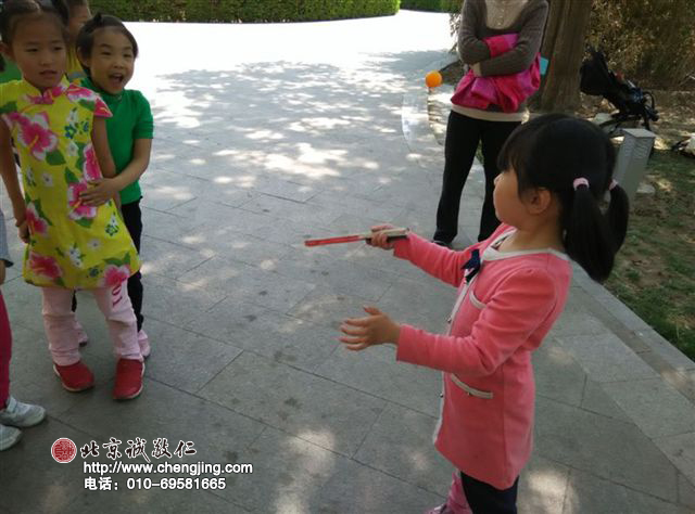 哇，太棒了，同學(xué)能接這么多下