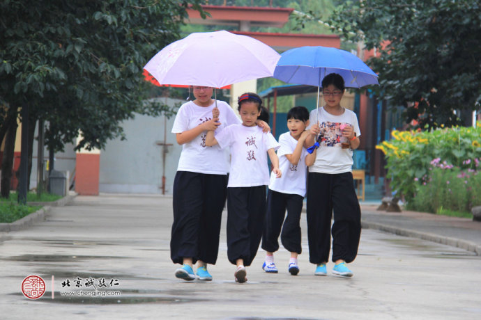 一路風雨有珍貴的友情相伴